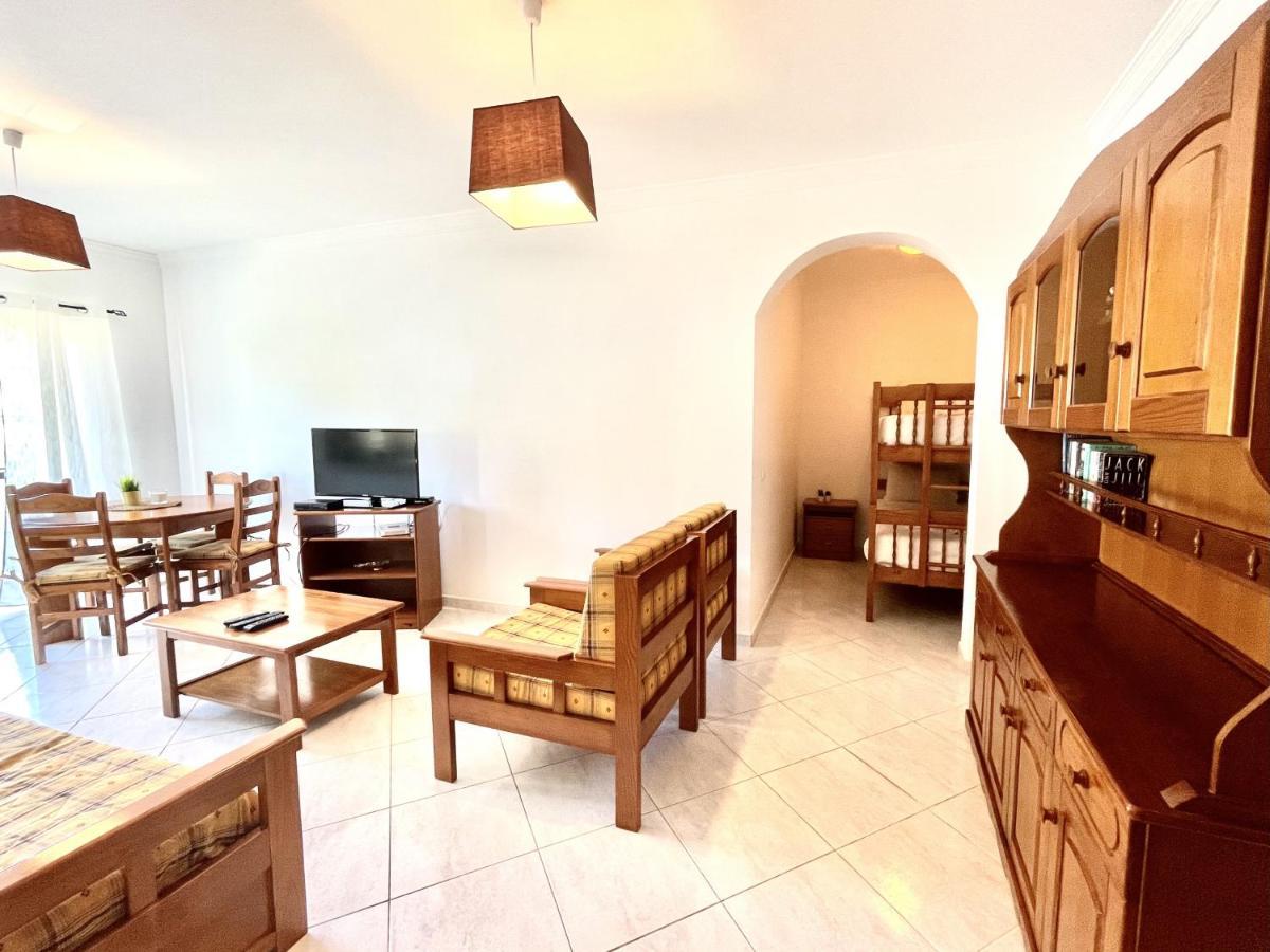 Amazing 1 Bedroom Apartment Near Marina Виламура Экстерьер фото
