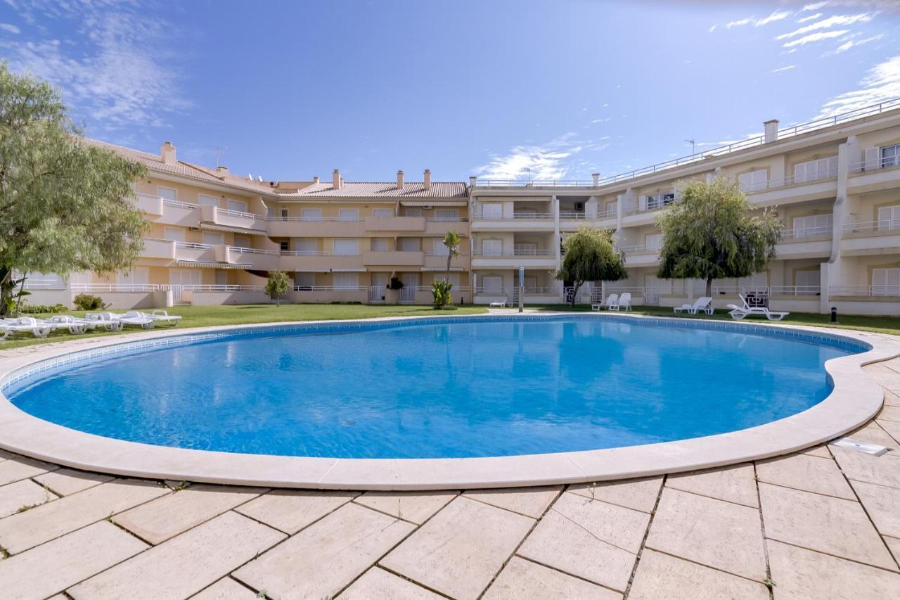 Amazing 1 Bedroom Apartment Near Marina Виламура Экстерьер фото