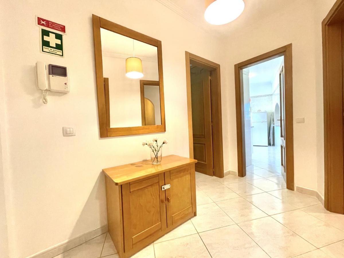 Amazing 1 Bedroom Apartment Near Marina Виламура Экстерьер фото